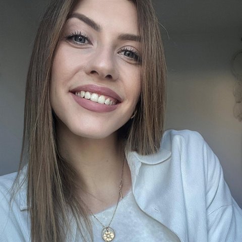 Julie Taillart, community manager chez Reso.Ai